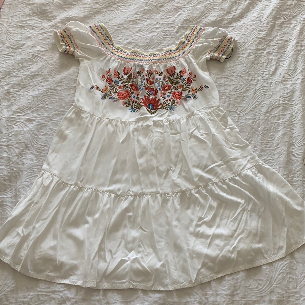 Forever 21 White Minidress with embroidered detailing